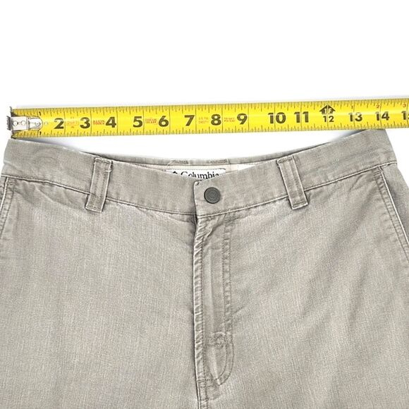 Columbia Taupe Tactical Utility Shorts Zipper Velcro Pockets Men's Size 30 - Picture 7 of 11